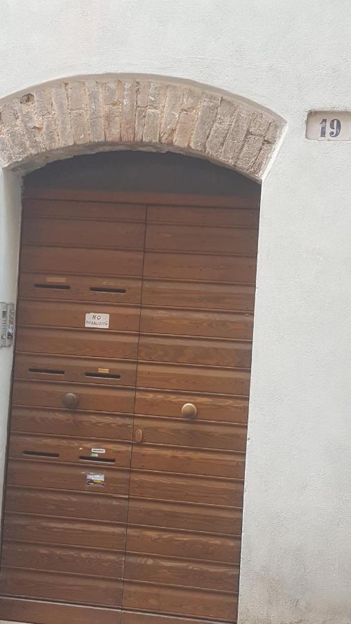 Ferienwohnung Via Della Posterna Spoleto Exterior foto